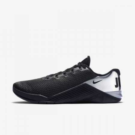 Nike Shoes Metcon 5 | Black / Pure Platinum / Metallic Silver / Black