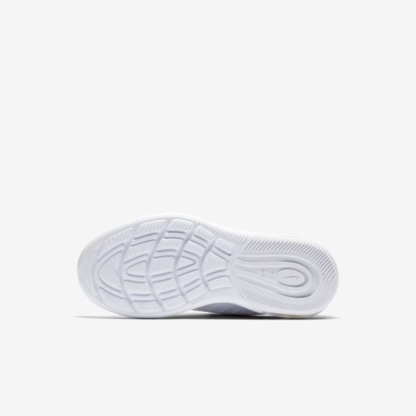 Nike Shoes Air Max Axis | White / White / White / Black