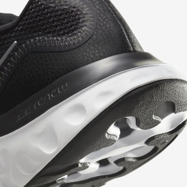 Nike Shoes Renew Run | Black / White / Dark Smoke Grey / Metallic Silver